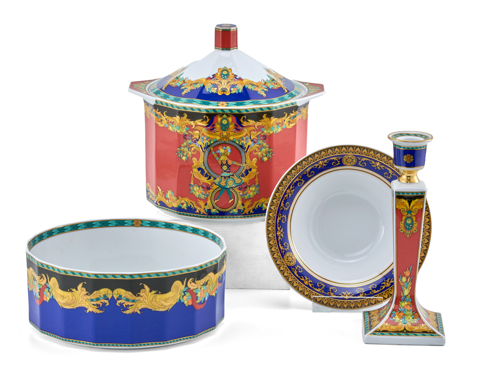 218/683 Kl. Konvolut Tischdekor-Teile, Rosenthal meets Versace, Ende 20. Jh.