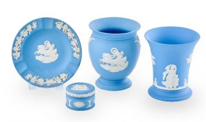 218/677 Kl. Konvolut Tischdekor-Teile, Wedgwood 20. Jh.