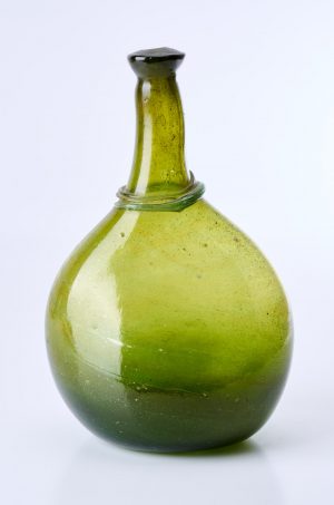 219/1051 Flasche, wohl 19. Jh.