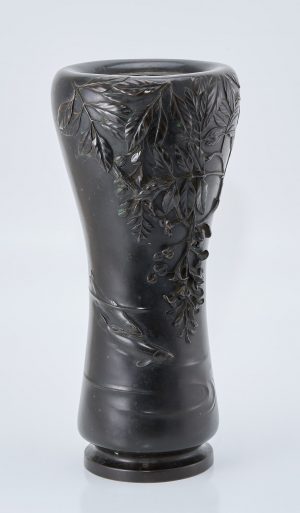 219/1063 Gr. Bronze-Vase, Meji, Japan wohl um 1900.