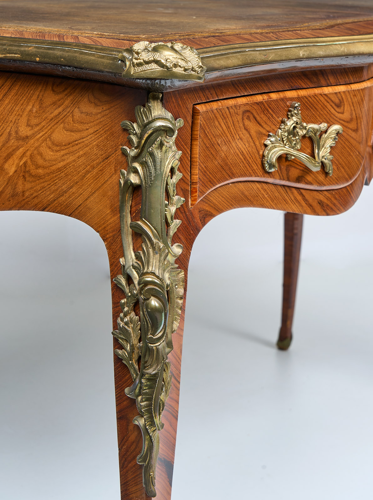 219/458 Bureau Plat, Louis-XV-Stil, Frankreich 19. Jh. – Bild 4