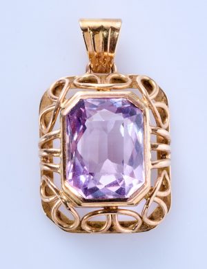 219/986 Amethyst-Anhänger.