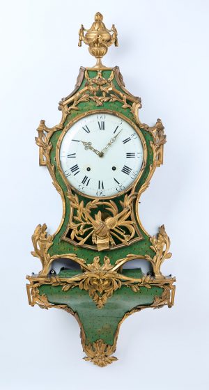 219/383 Gr. Neuenburger Pendule m. Konsole