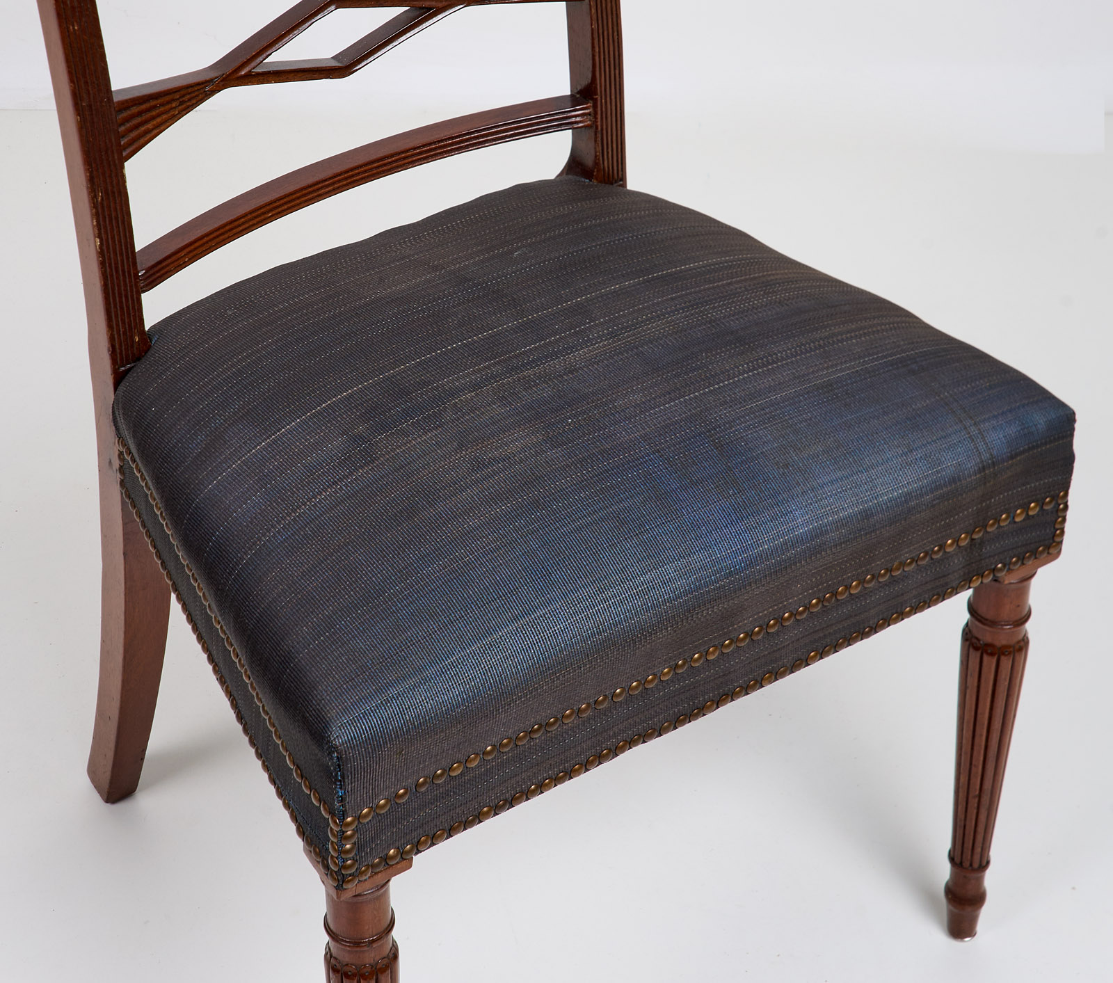 219/532 Paar Regency-Stühle, England um 1820 – Bild 4