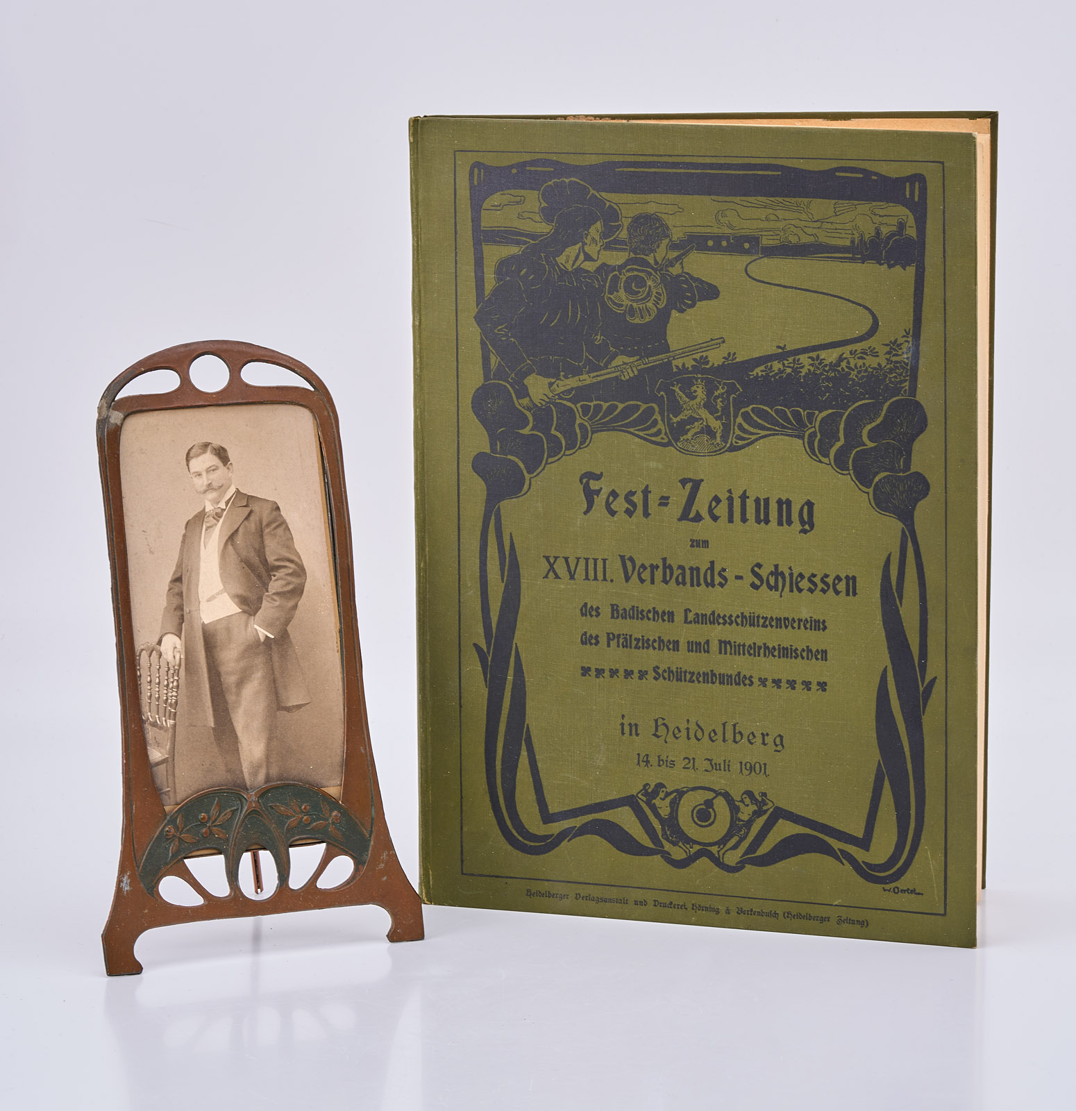 219/831 5-tlg. Kaffee-/ Tee-Kernstück "Deutsches Bundes- und Goldenes Jubiläumsschießen Frankfurt 1912". – Bild 3
