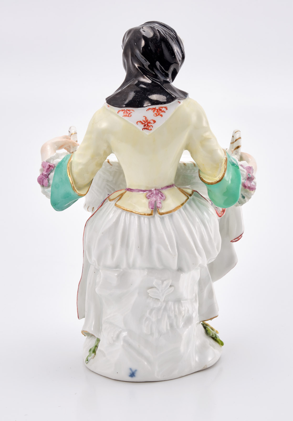 219/706 Frau mit Blumenkorb/ Steckvase, Meissen um 1750. – Bild 6