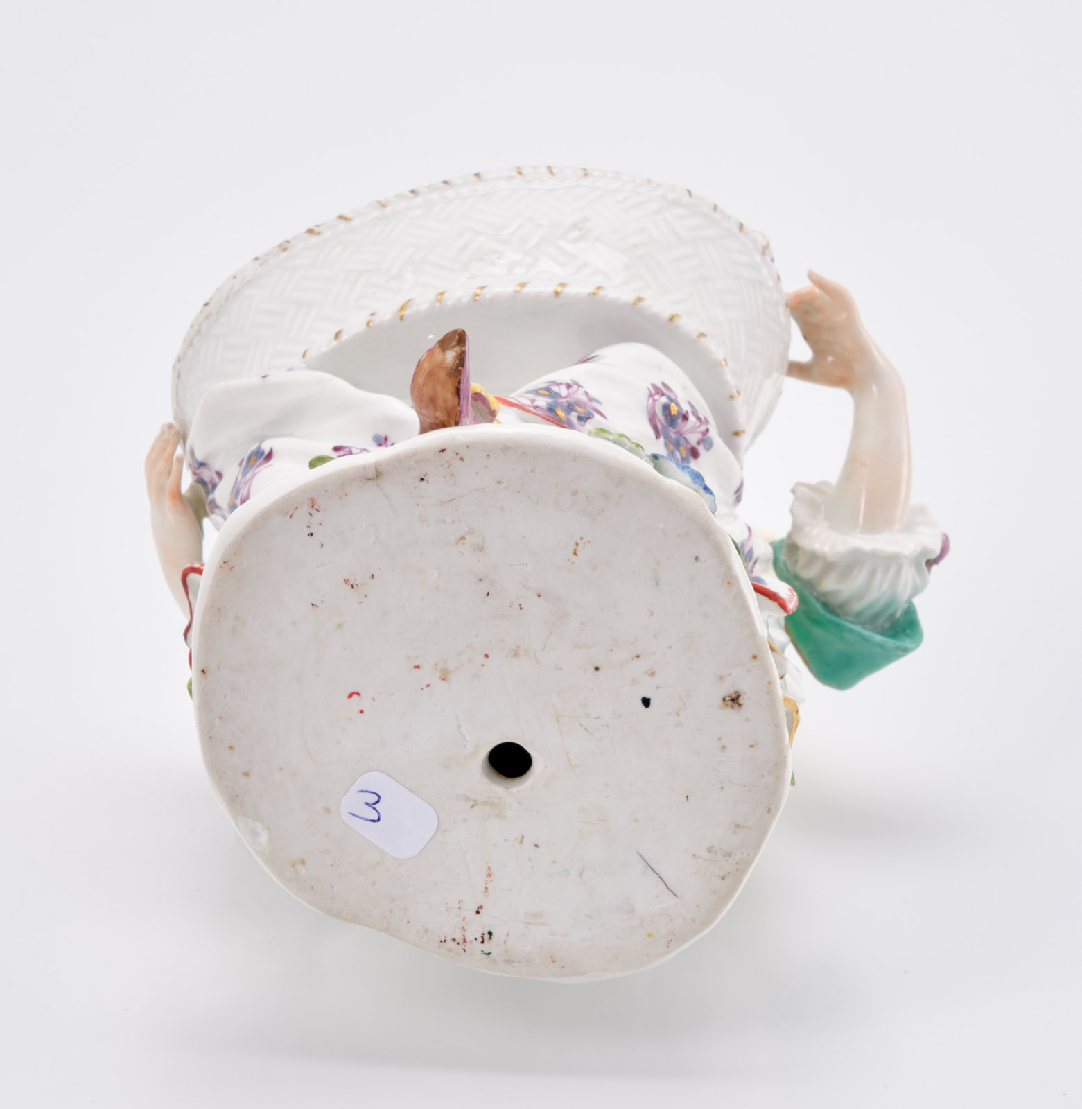 219/706 Frau mit Blumenkorb/ Steckvase, Meissen um 1750. – Bild 4
