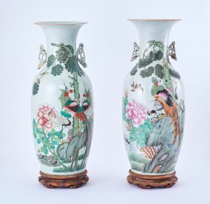 219/1074 Paar gr. Vasen "Vogeldekor", China wohl 19. Jh.