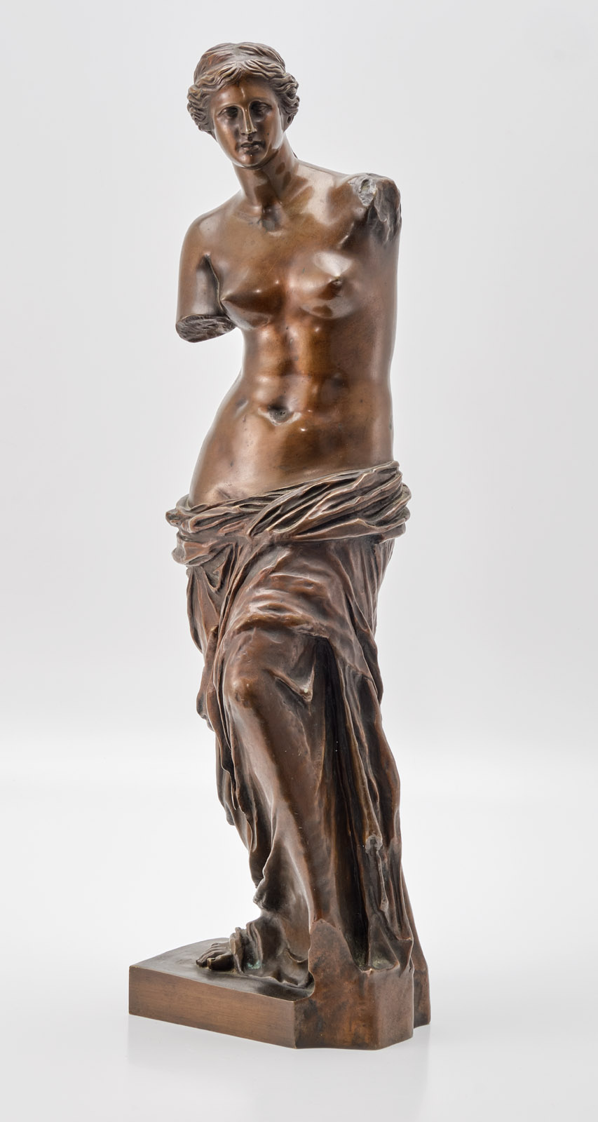 219/397 Gr. Bronze nach antikem Vorbild: Venus von Milo, 20. Jh. – Bild 2