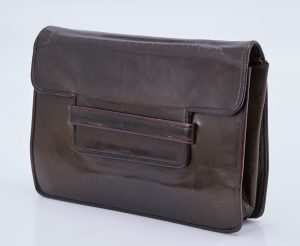 219/1095 Clutch, Yves Saint Laurent um 1973.
