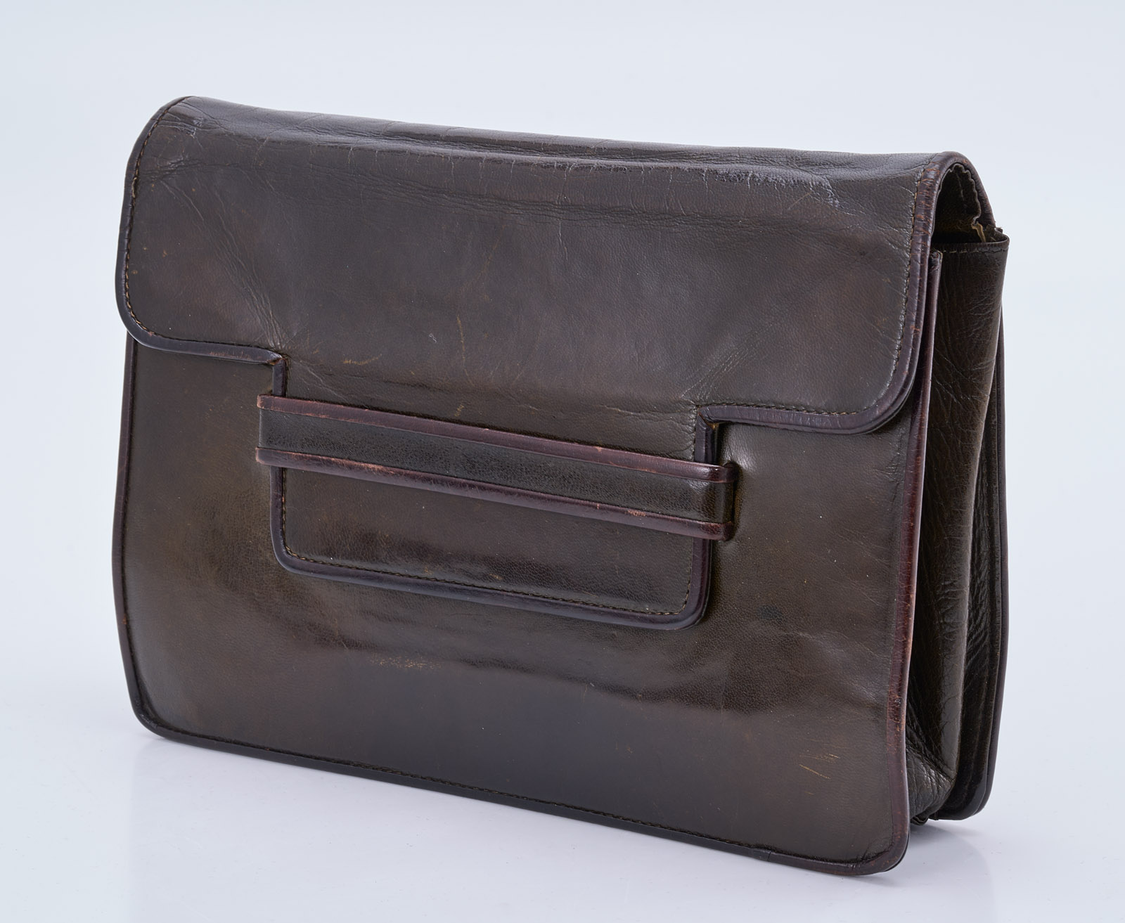 219/1095 Clutch, Yves Saint Laurent um 1973.