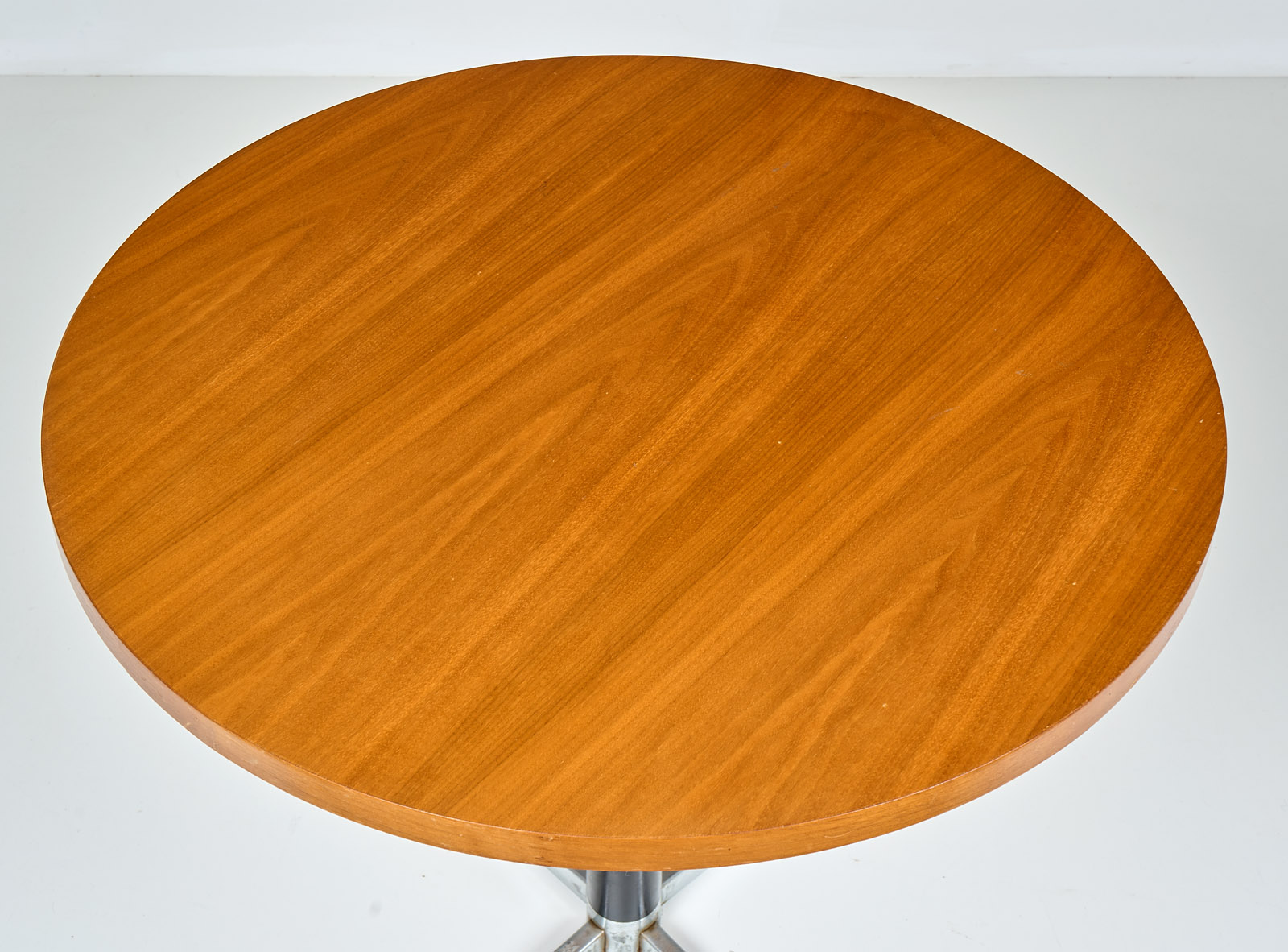 219/448 Paar Armlehnsessel im Dänischen Stil, wohl Walter Knoll um 1960 u. Couchtisch 1960-70er Jahre. – Bild 6