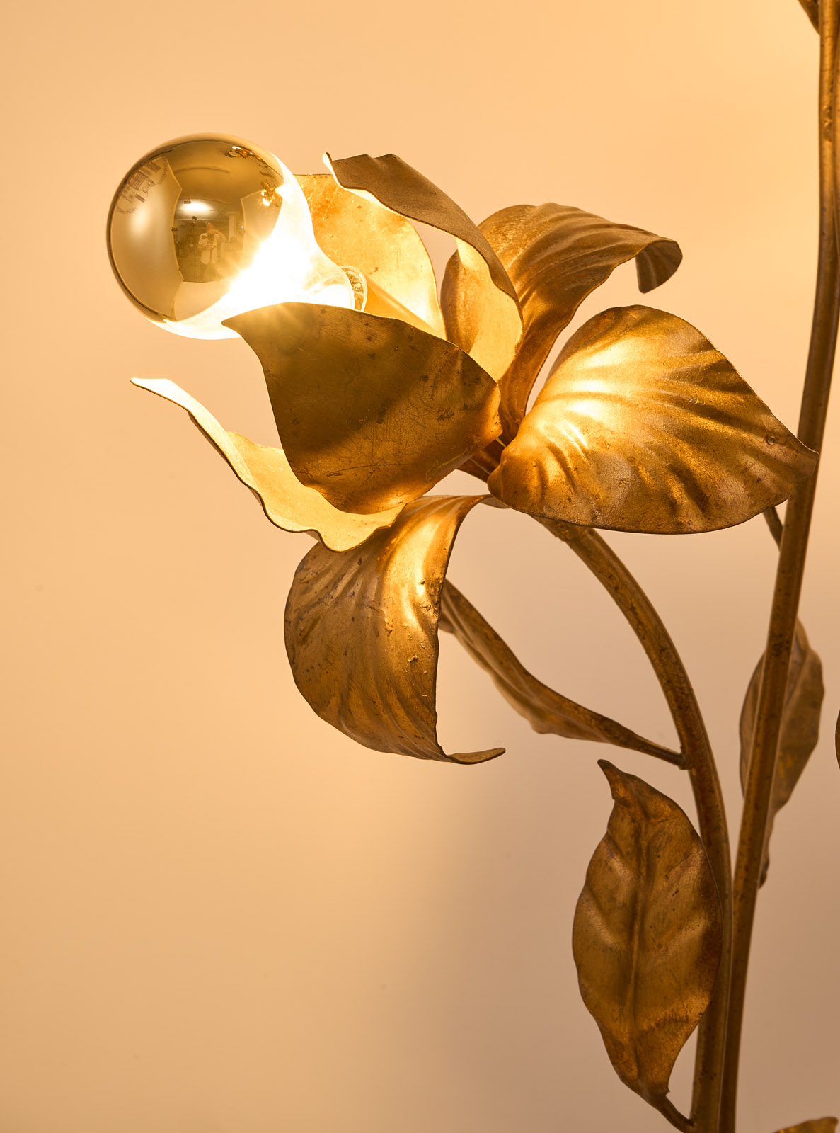 219/555 Gr. florale Stehlampe, wohl Hans Kögl Italien 1970er Jahre – Bild 8