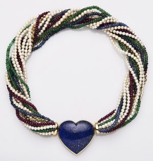 219/894 Halbedelstein-Collier mit Herz